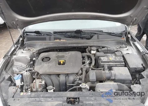 2022 Kia Forte Lxs z USA, uszkodzony, nr VIN 3KPF24AD9NE476730